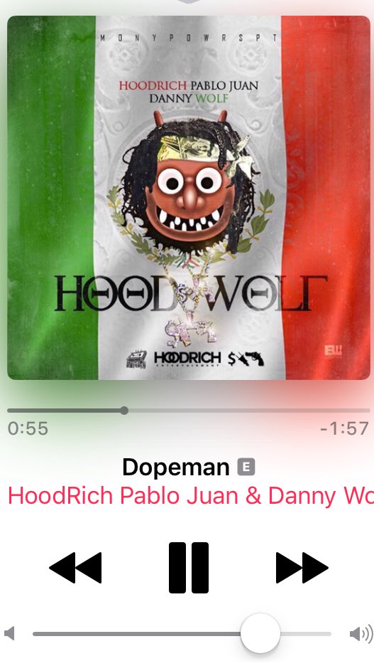 ZayForEmperor's tweet image. Ak wit the banana Go Monkey 🔥🔥🔥🔥@Hoodrich_Pablo #Hoodwolf 💲🔌🔫🌎