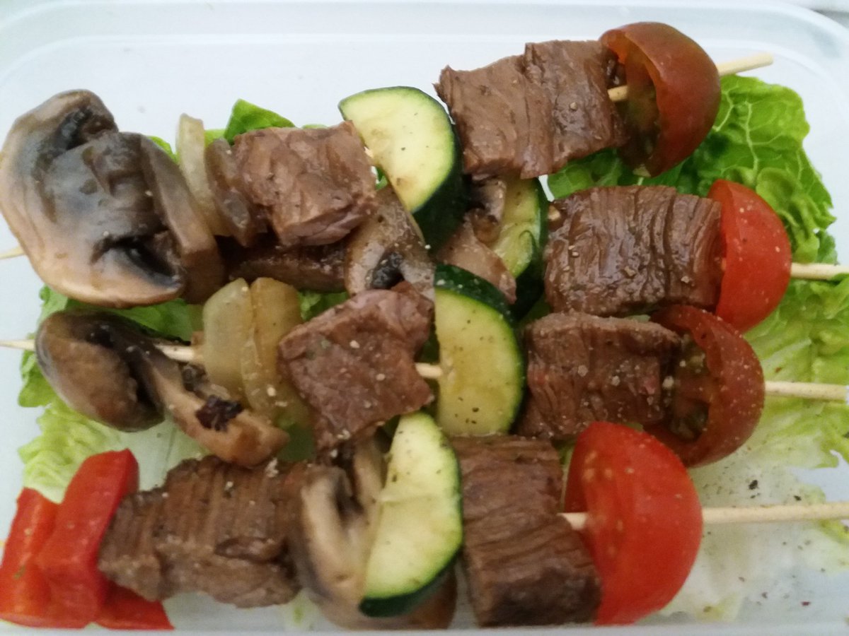 ChefYinJohnson's tweet photo. #special order #pepperbeef #skewers #pingyinsdins #starter #Tavira https://t.co/aTOoLRWGHZ
