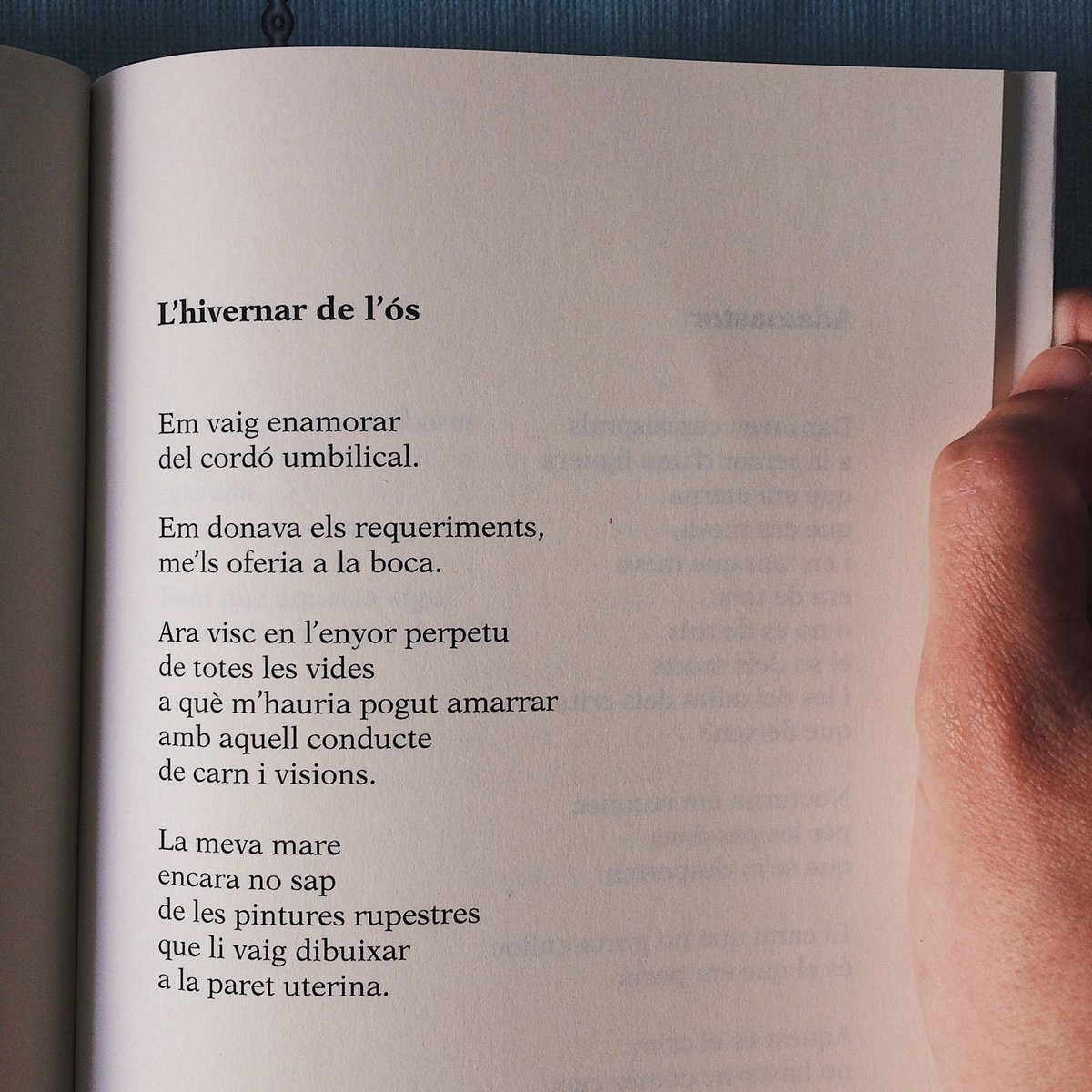 annagual's tweet photo. Bon dia, mama 💫
#DiadelaMare

Poema extret del llibre El tubercle (@Editorial_3i4). https://t.co/Gfe5cwlgdA