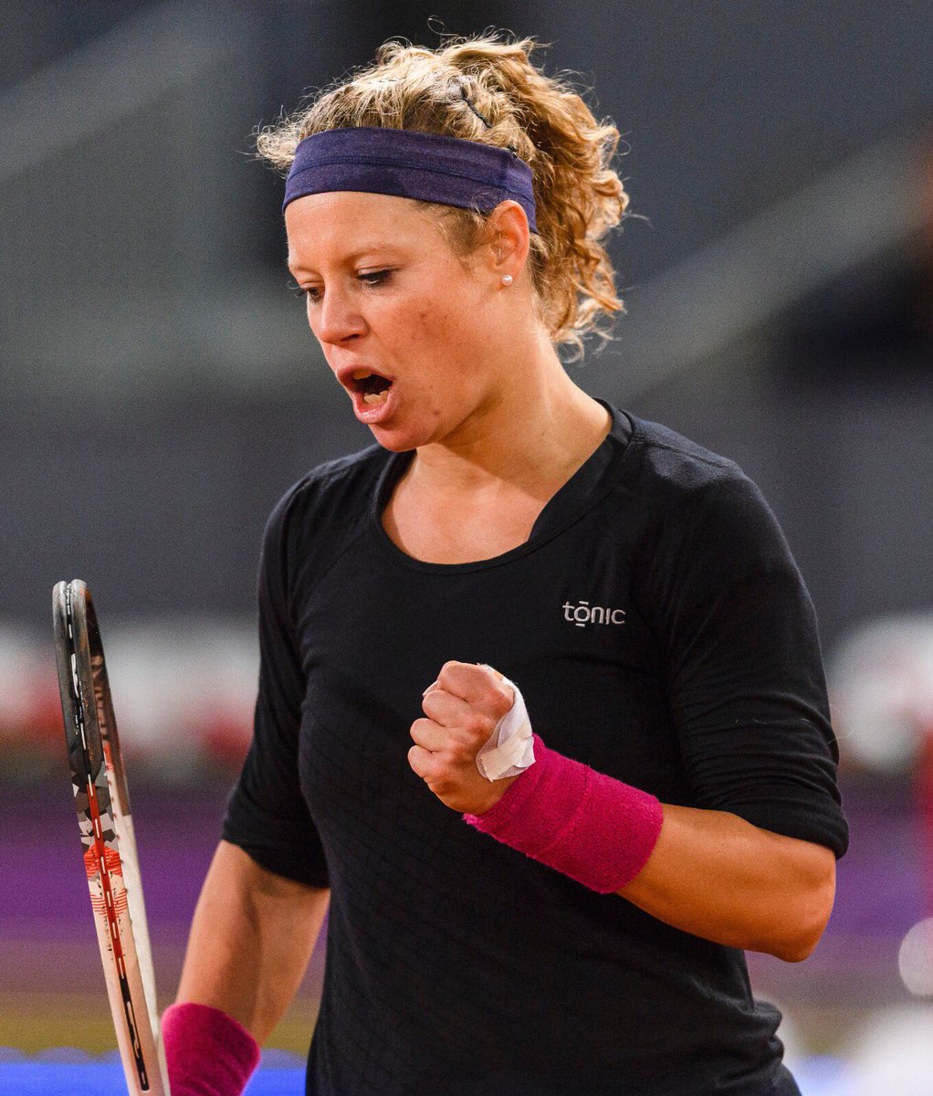 LAURA SIEGEMUND - Página 2 C_Ndas7XYAEeLRu