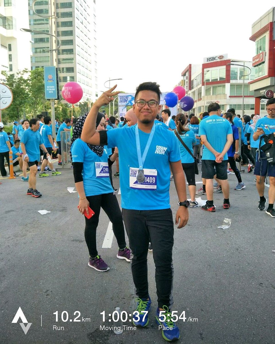 azmil_ali's tweet photo. Completed Coway Run 2017 10km within 1 hour! @twtmarathon #cowayrun2017 https://t.co/3BCaHTk0kN