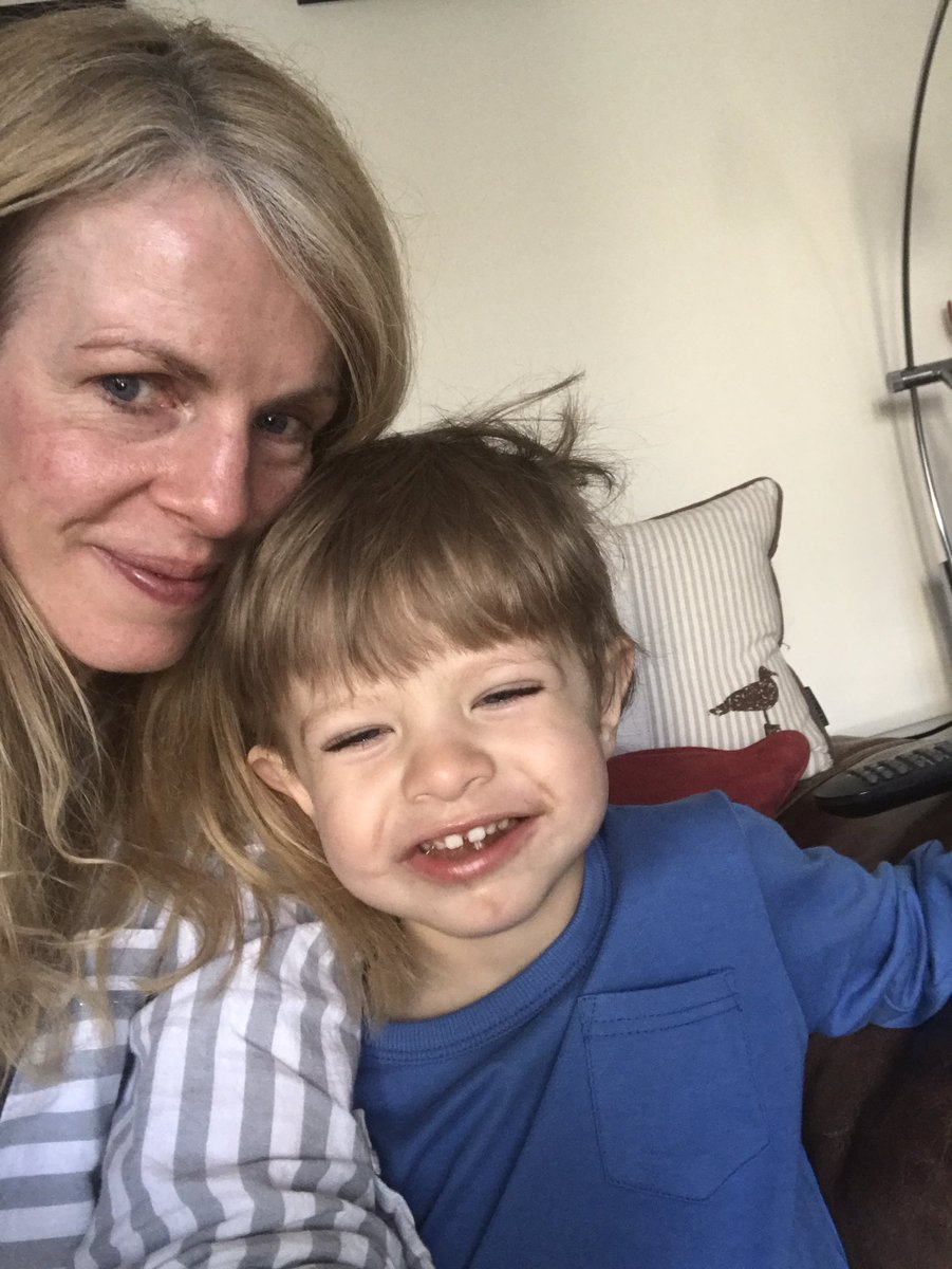 caththompson1's tweet photo. New post on Keeping It Real in Parenthood 👩💻Inspired by @Lookmagazine #GetRealIssue 👉https://t.co/fMWxsxQb8r @FemaleBloggerRT @UKBloggers1 https://t.co/4saCIqOe69