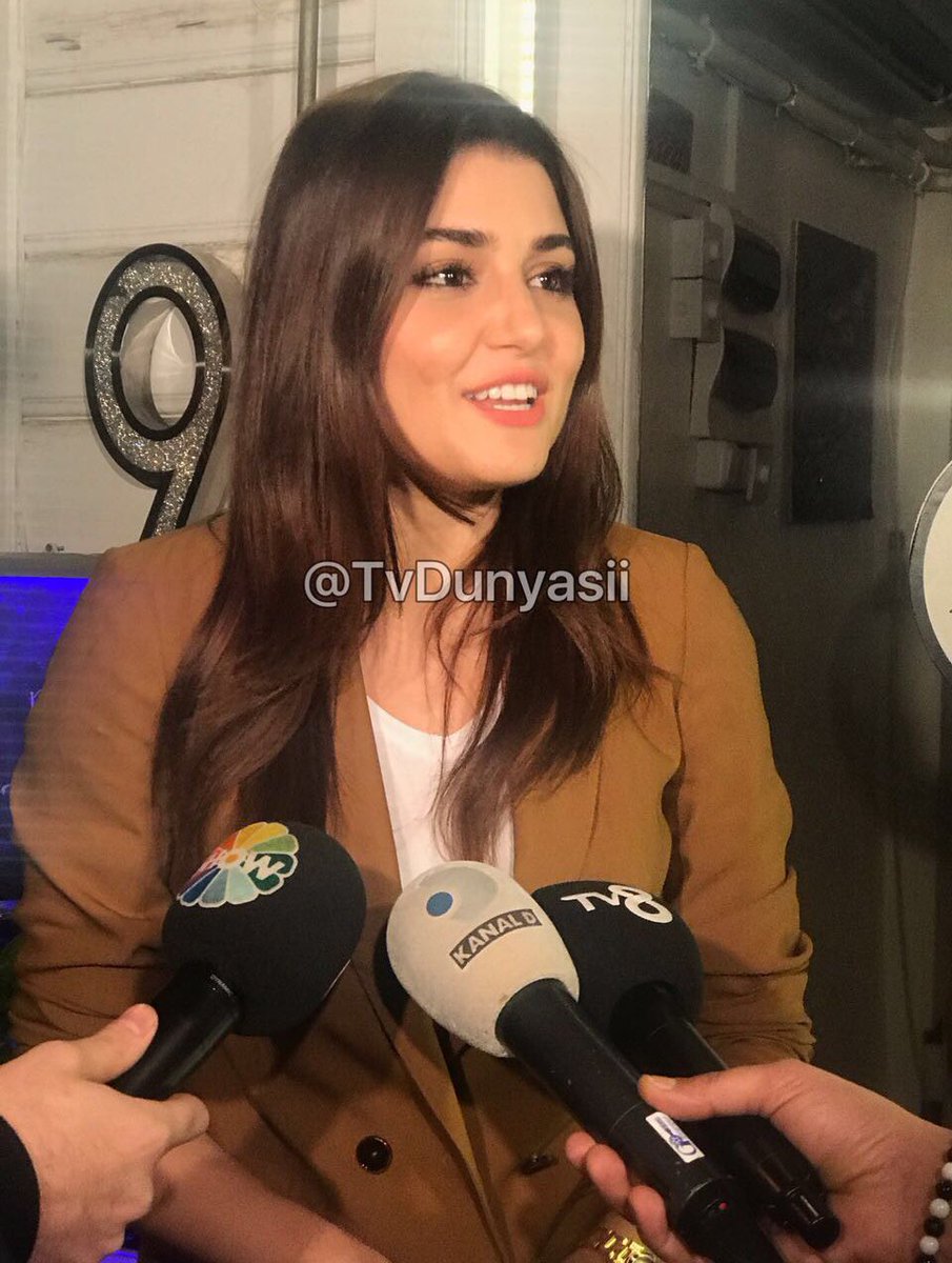 HandeErcelNeews's tweet photo. @HandeErcel Kuruçeşme'den / Yeni! 🌟 https://t.co/B0Ypoz3g1E
