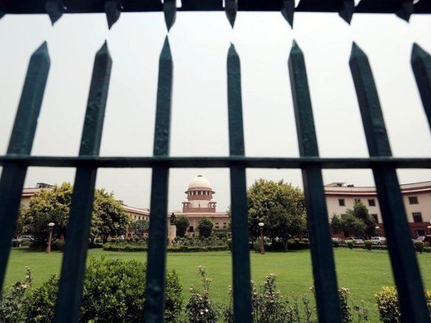 bsindia's tweet photo. Gujarat polls: Supreme Court seeks Centre's response on suspicious EVMs https://t.co/HDOkJOMDtR https://t.co/unHtwtfvlg