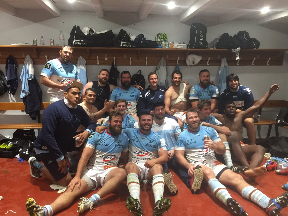 Merci aux joueurs,staff,bénévoles,supporters,sponsors!! 5saisons 👍🏻🔵⚪️ <a href="/avironrugbypro/">Aviron Bayonnais</a> <a href="/SociosAB/">Socios AB</a> <a href="/assoboc/">Asso BOC</a> <a href="/AB_BusinessClub/">AB Business Club</a> <a href="/AssoABrugby/">AssoABrugby</a>