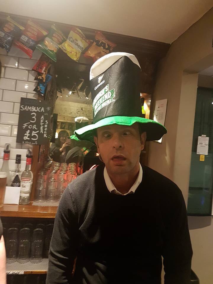 caz0590's tweet photo. When your scrolling through Facebook and see a customers just uploaded st Patrick's day photos😂  #heslosttheplot @TweetofTheLion @philbromy https://t.co/GWy2bQCMaj