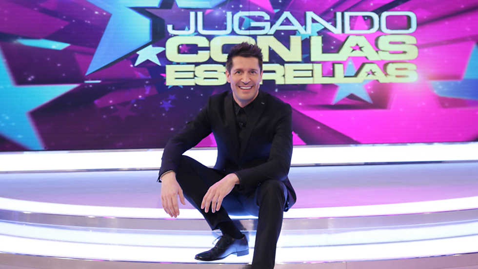 La1_tve's tweet photo. Anoche cerramos temporada de 
@JugandoTVE con @Tamara_online, @JoseReyes_19 y Juanjo Ballesta, ¡mira el programa! https://t.co/hrijjicSri https://t.co/gkN79o7hGm
