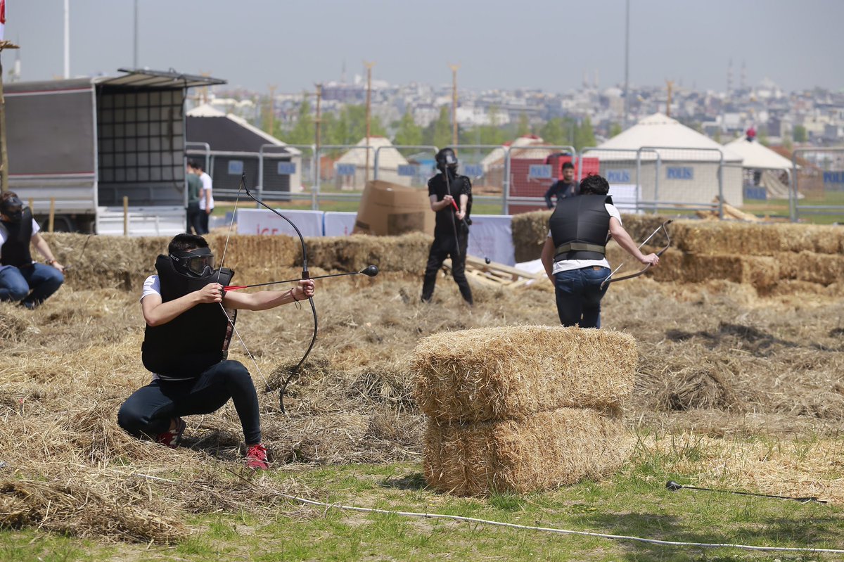 #istgencfest'te Ok Savaşları fırtınası devam ediyor! Sen de bu heyecana ortak olmak için takımını kur, savaşa başla! 🏹🏹