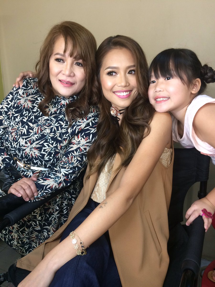 hahahahahajhaha's tweet photo. Ang ganda nilang tingnan.

MIHO NISHIDA SoonOnMMK https://t.co/RUxVy6Zmhi