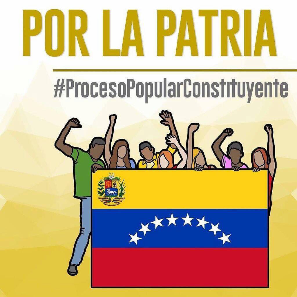OviedoPSUV's tweet photo. Reconocimiento al camarada Miguel Rodríguez de parte del pueblo Bolivariano y Piarista de Guayana. #LaConstituyenteVa con @NicolasMaduro https://t.co/1amp8o8XfR