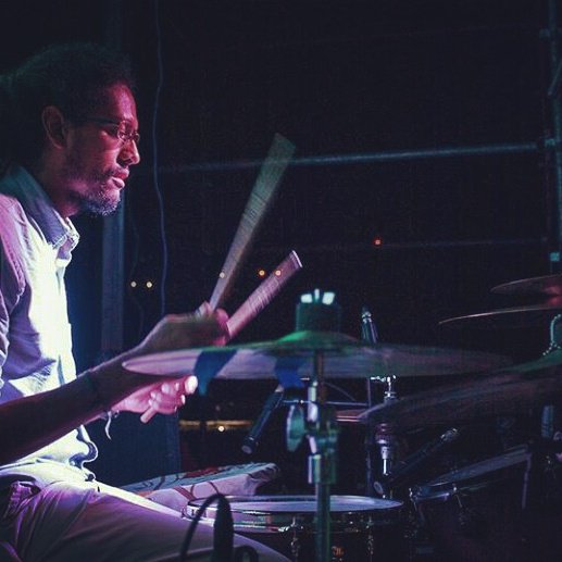 #BuenosDias #FelizSemana Se parte de la música de nosotros con este vídeo de Afrodisíaco. Pronto nuevos vídeos. bit.ly/2jspUKS