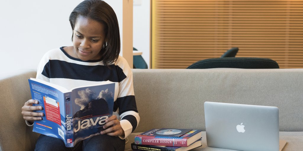 BusinessInsider's tweet image. Learn any of these 16 programming languages and you'll always have a job read.bi/2pj0K4F