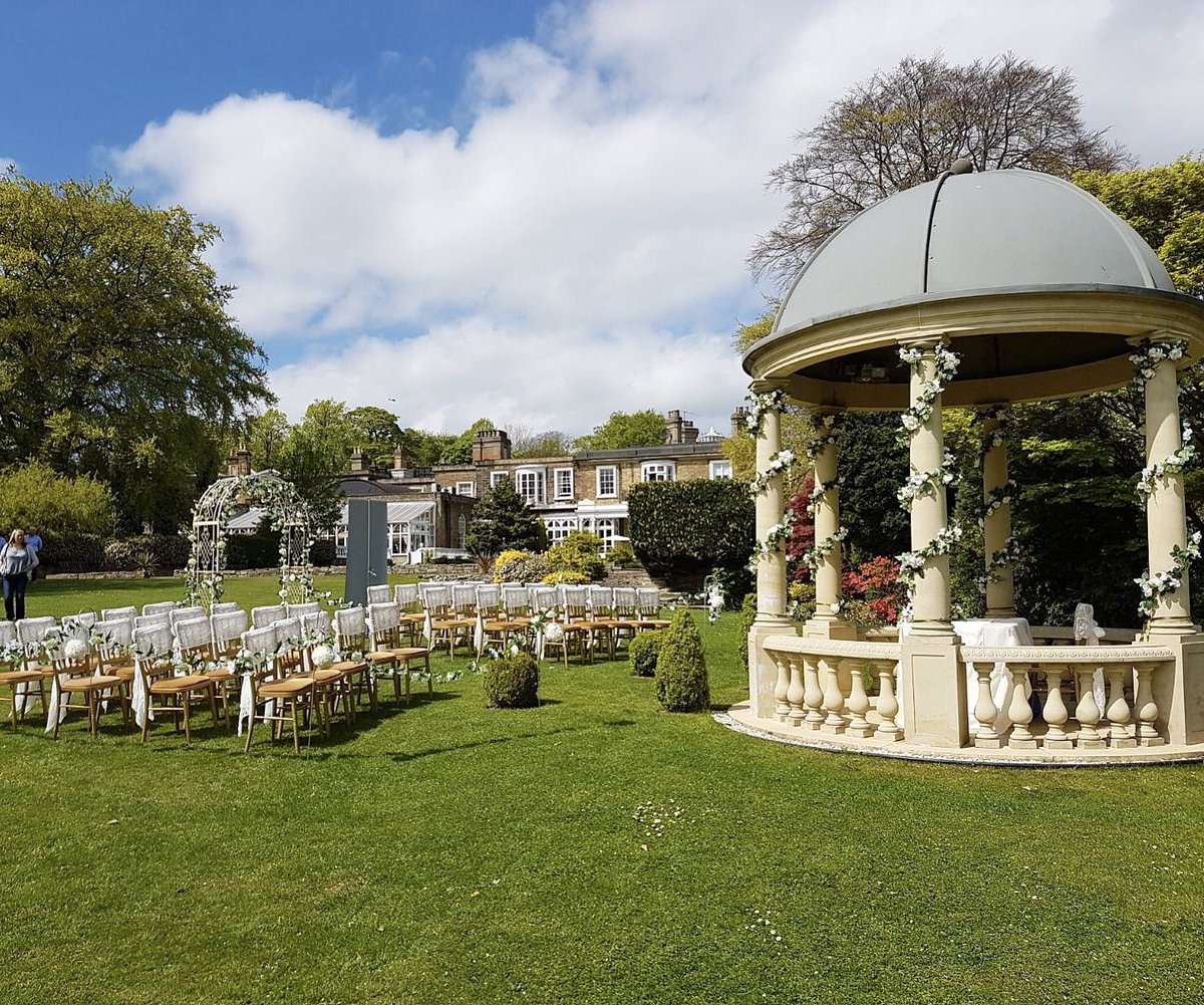 RingwoodHall's tweet photo. Let's make your big day dreams come true 👰 

#BeautifulWeddings #MakingMemories #YourBigDay https://t.co/BBp6r1hvbE