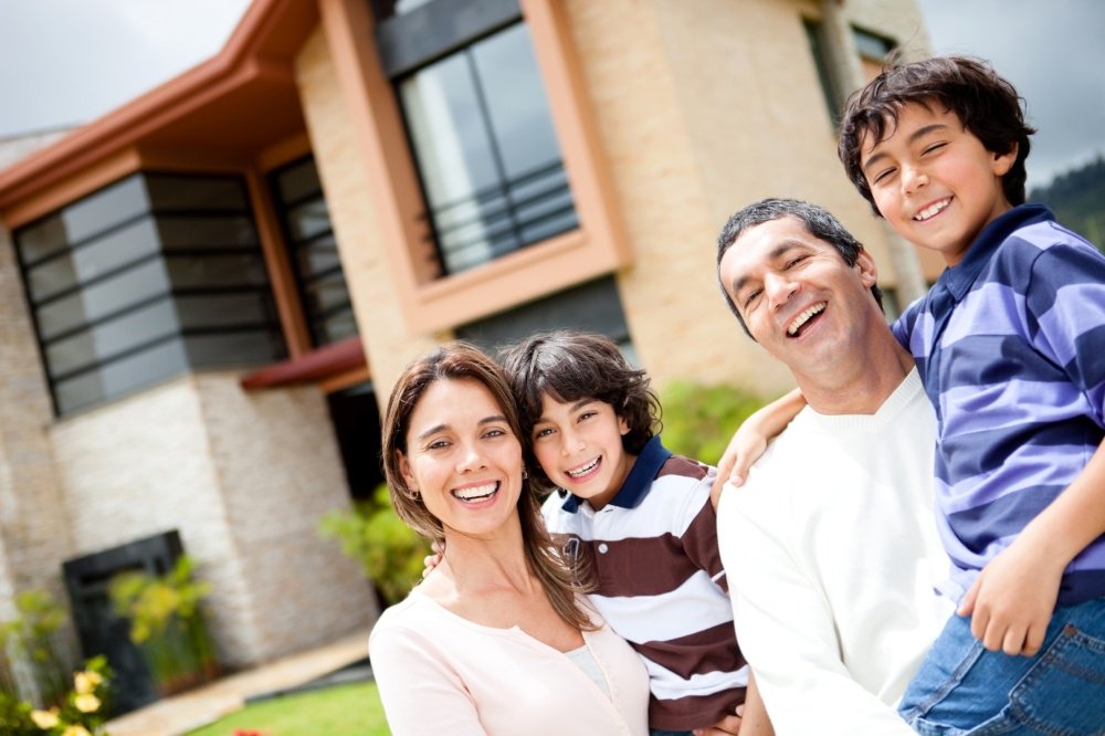 FIRSTFCU's tweet photo. Spring is a great home buying season. See our tips on finding the best realtor and mortgage lender. https://t.co/dOwASl8UId https://t.co/78H5zzmMhJ