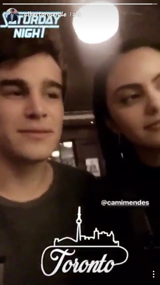 PortalSHCast's tweet image. Alberto Rosende e Camila Mendes ( Riverdale) ontem a noite