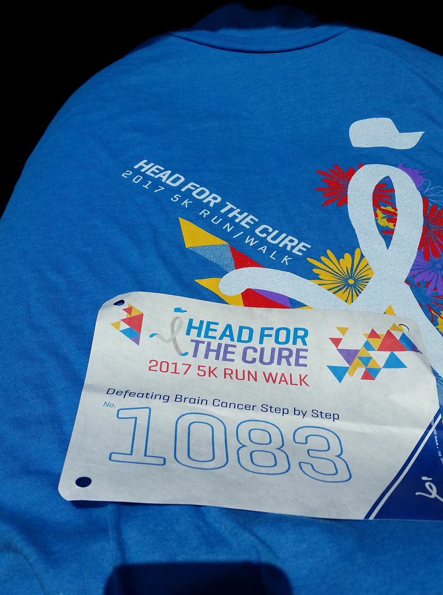 MediaMaxLocal's tweet photo. Around country,MediaMax employees support National Brain Tumor Awareness Month. Making a difference.#headforthecure #defeatbraincancer https://t.co/4yC2qukxrY