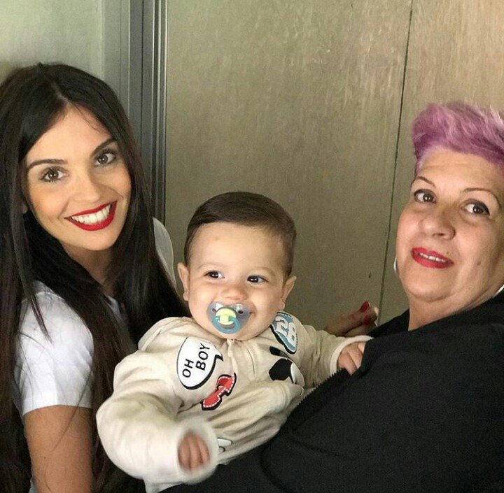 maria_hbCF18's tweet photo. Feliz día de la madre a estas pedazos de mujeres 😍💚 PD: Kilian esta precioso, es igual que Rubén Jr 😍😍😍😍😻😻😻😻😻 @maria_hb18 @BernalHolgado https://t.co/XTvzFuwxgf