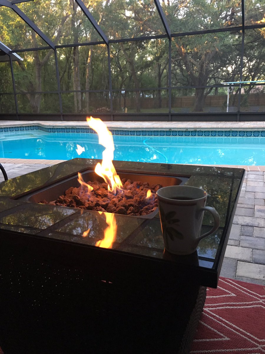 janettuggle8's tweet photo. 48 degrees in Florida in MAY!!! Morning coffee n fire for me https://t.co/gahwfBnS0G