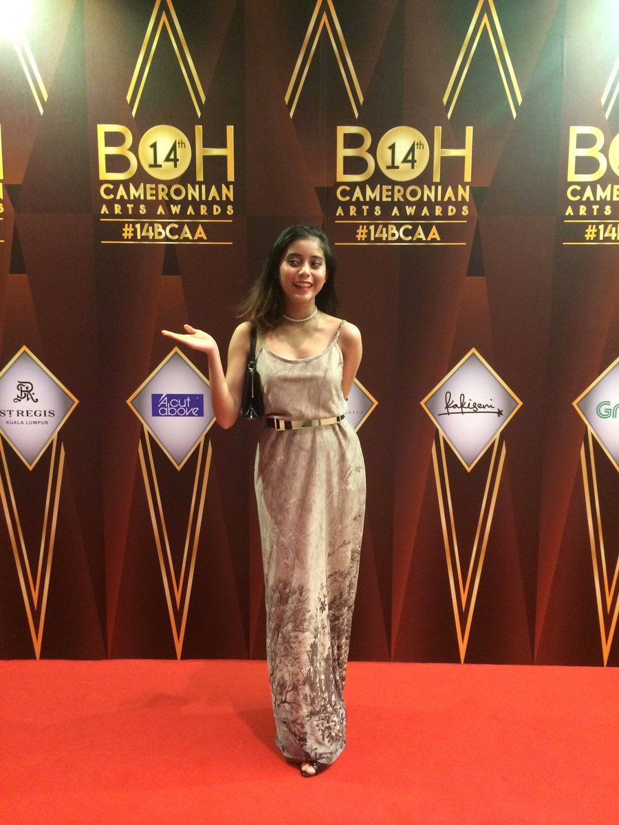 kakiseni's tweet photo. .@sfqomhz @fasyalifadzly @terimame looking so comel at the #14BCAA Red Carpet ! https://t.co/OCTjkqtnsu