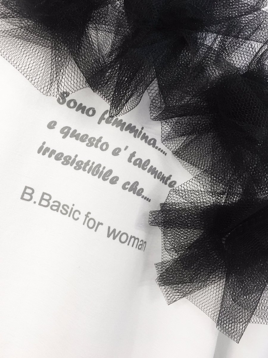 bislacco_shop's tweet photo. #BBasic #Bislacco 100% cotone impreziosito da tulle e pizzo ...la linea casual con stile per un #glamour #look!
#moda #madeinitaly #Bergamo https://t.co/MMSHP8Ciaq