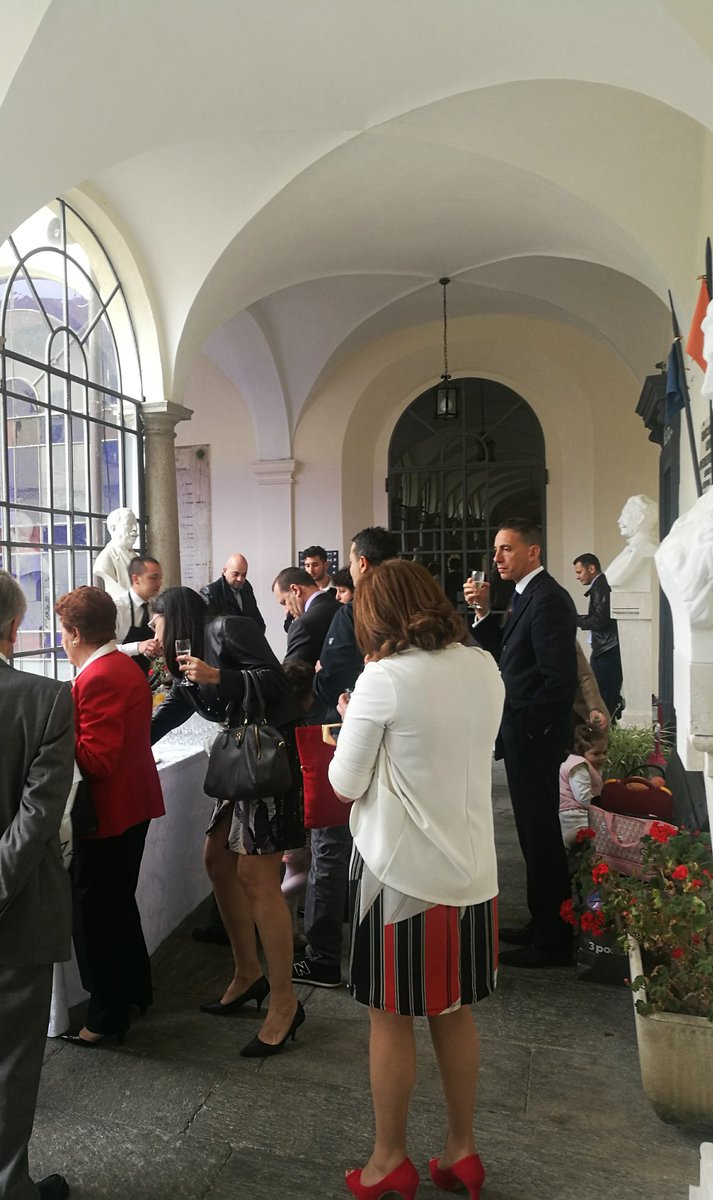 partiservice's tweet photo. Il nostro allestimento nelle sale della Casa Militare Umberto I di Turate #Ristorante #catering https://t.co/tuzfiiVelY