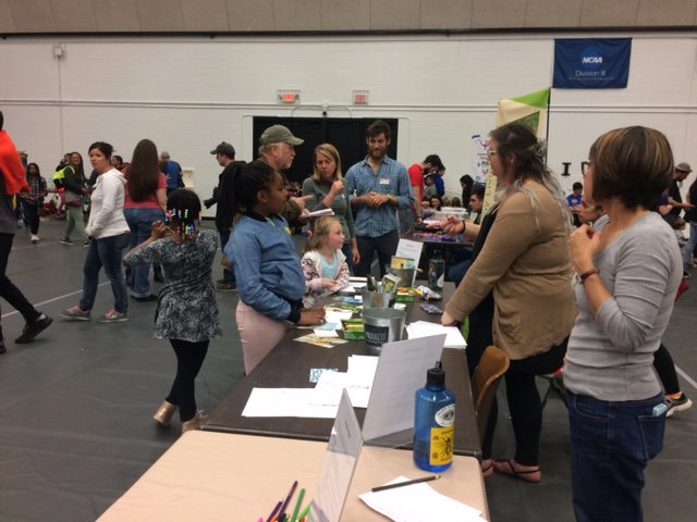 evergreen1780's tweet photo. Evergreen's table at WMD Stem Fest! Great event that makes STEM exciting for local kids. #evergreenstem, #extraordinairesdesignstudio https://t.co/NcOad7yRSB