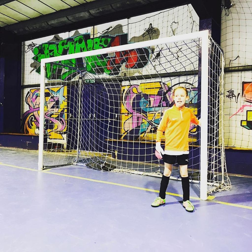 shekicks.it tweet media