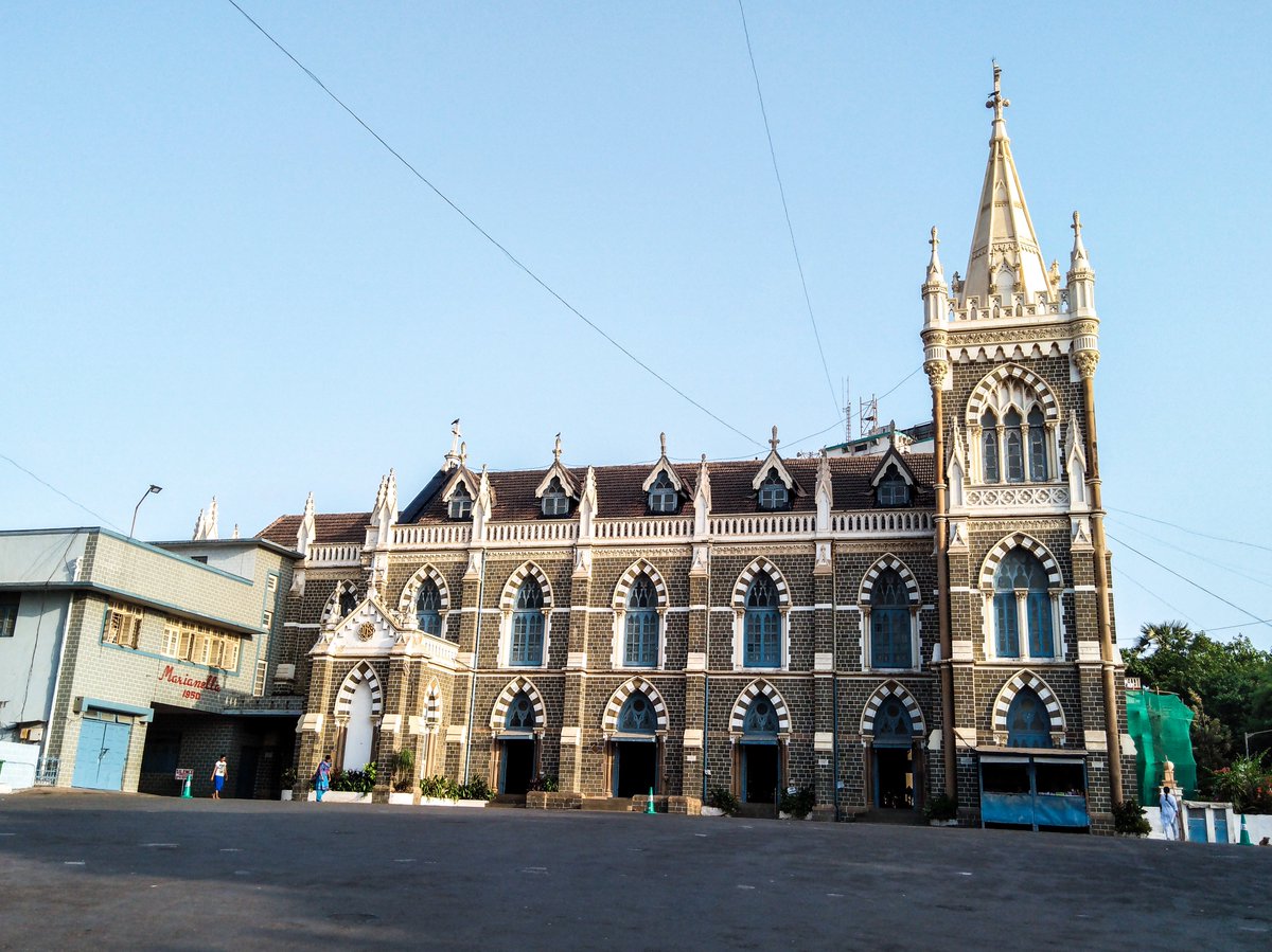 nubia_India's tweet photo. #nubiasDayOut Home to the creative lot of the city,Bandra is aptly called 'Queen of the suburbs'.All pictures are #ClickedBynubia #Z11miniS. https://t.co/z1LRmztUCm