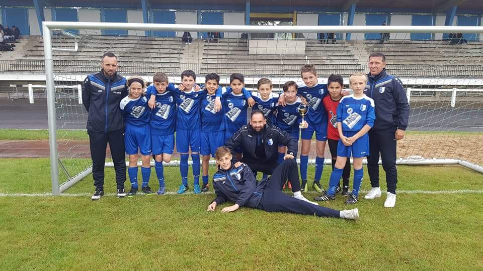 FcYutz's tweet photo. Nos #U13 terminent 5eme de la finale régionale de la coupe nationale ! 💙⚽👏
#fcyutz https://t.co/pdyeUrYmyL