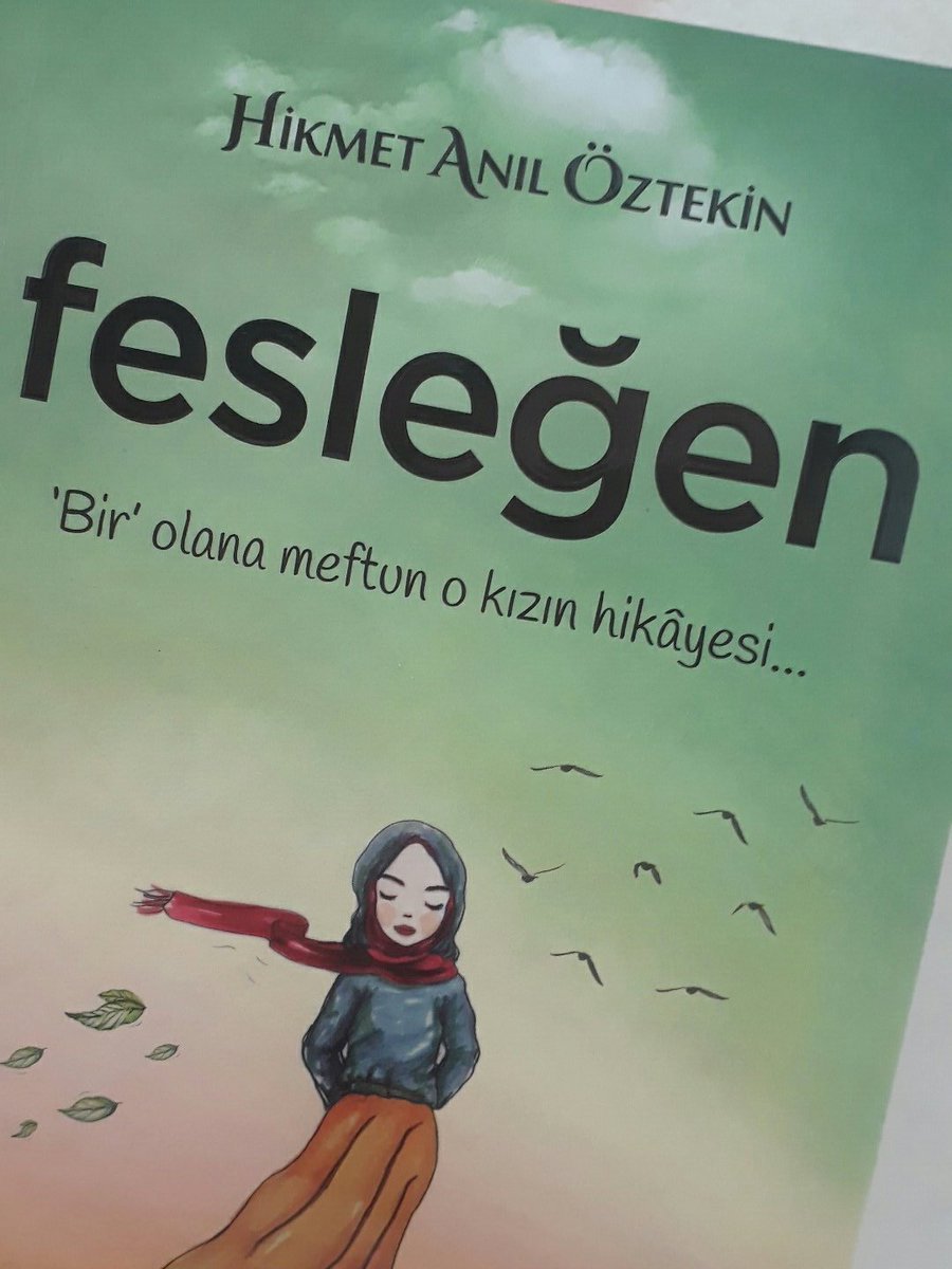 _cemile_97's tweet photo. Yeni bir kitap hadi okumaya 😀😀 https://t.co/gYGfiTAddQ