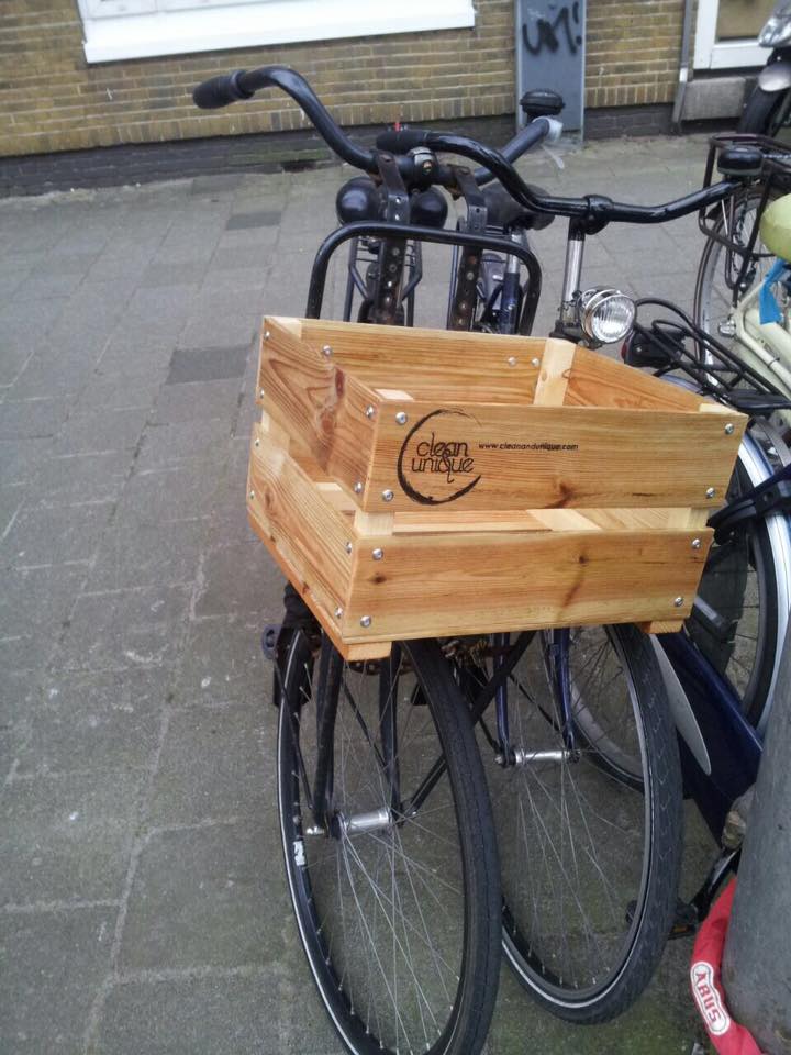 RoosmarieR's tweet photo. New Promo for my bike! Made of #Reclaimed #wood found in my neigherhood made by @MarcoNuccitelli #logo #cleanandunique https://t.co/ksSrKwL4ca