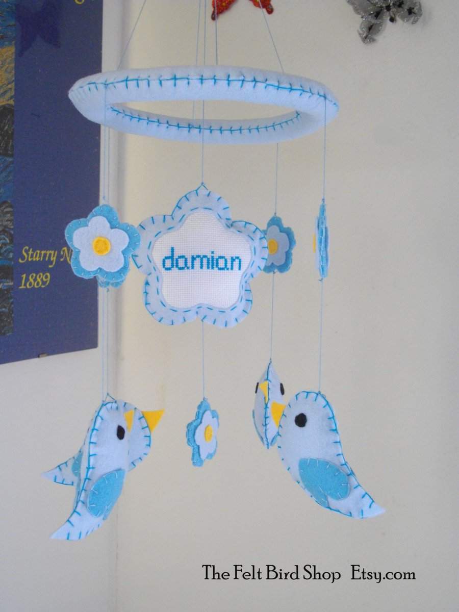 Maria26580's tweet photo. 💙Felt Baby Mobile with Customized Name, here: https://t.co/vlfwEgVXdY via @Etsy
#BabyShower #CustomMobile #ShoppersHour https://t.co/yKoDwF26qK