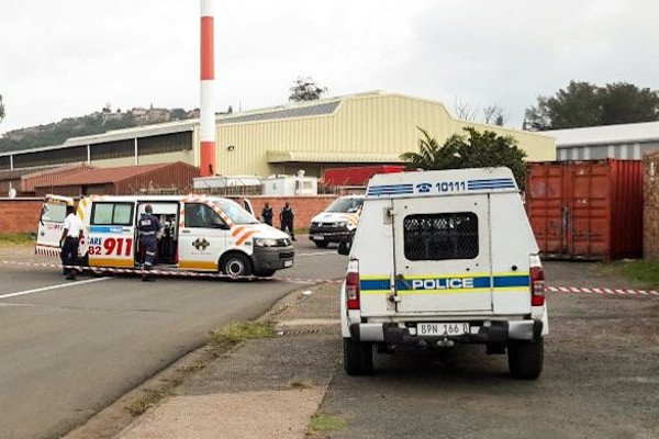 SABreakingNews's tweet photo. Taxi driver shot in the head during road rage incident. https://t.co/p89EeQHANW #Durban #Prospecton #ArriveAlive https://t.co/4k2a9TATYt