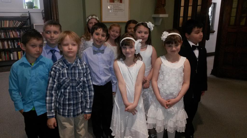 alcdsb_stpk's tweet photo. @alcdsb_stpk and @alcdsb_petr students ready to receive the sacrament of First Holy Communion. https://t.co/k474qcgRSK