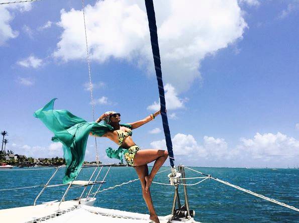 PMaziduli's tweet photo. FULL STORY | .@bonang_m : ‘Six zeros changed my lifestyle but not me’  

 https://t.co/ZG63RCkTbl by #bonang_m via @c0nvey https://t.co/Fk3vUf6wed
