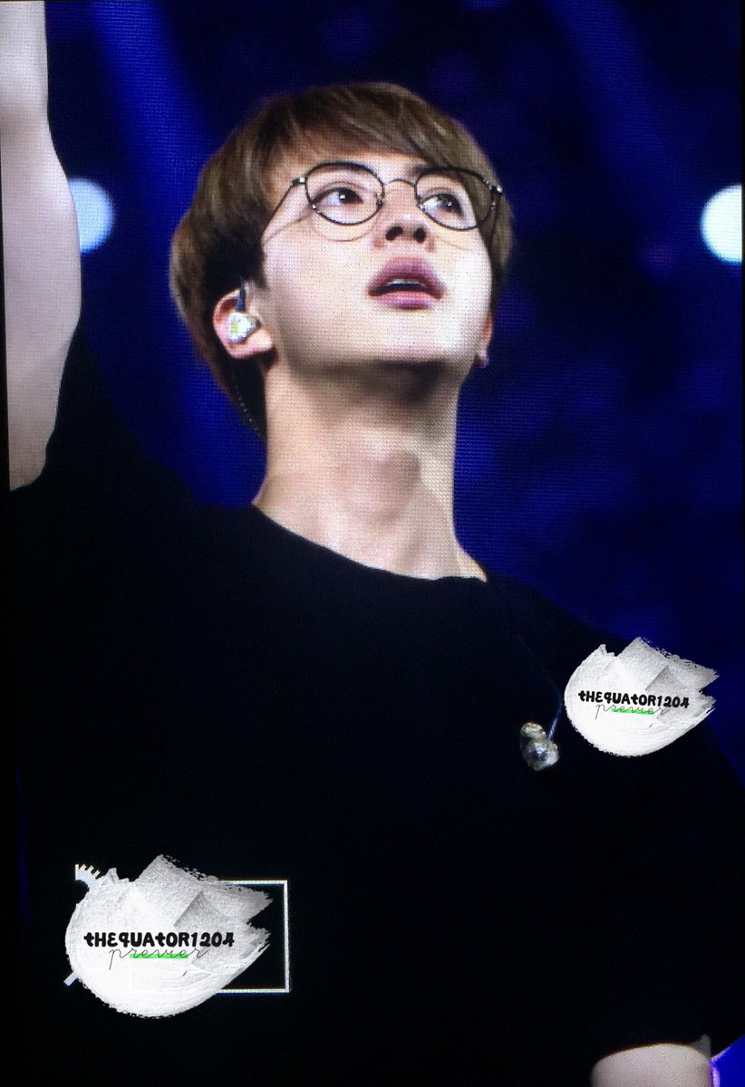 thequator1204's tweet photo. 170507 The Wings Tour in Manila #김석진 #진 #석진 #JIN #BTS #방탄소년단 @BTS_twt https://t.co/6YVSN5pW2g