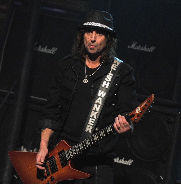Happy Birthday to Lemmys right hand man, Phil Campbell!! 