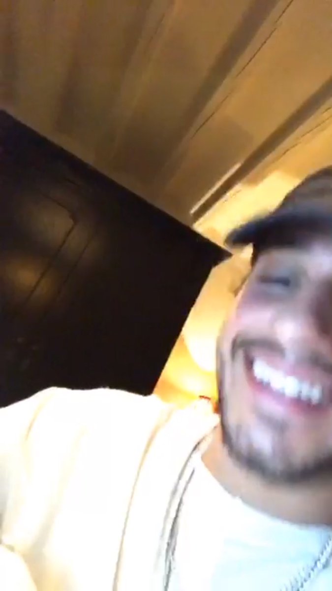 diemonyeah's tweet photo. this is so cute 😭 he was listening to "I wanna go down with you" and he kept saying how beautiful it was to him. This is precious https://t.co/AjZ8N0rCzv