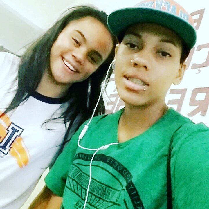 AmandaD75614580's tweet photo. Prometo cuidar bem desse ❤ pra ver sempre esse seu sorriso lindo 😍
#amigah❤ https://t.co/QNAQYIG5vL
