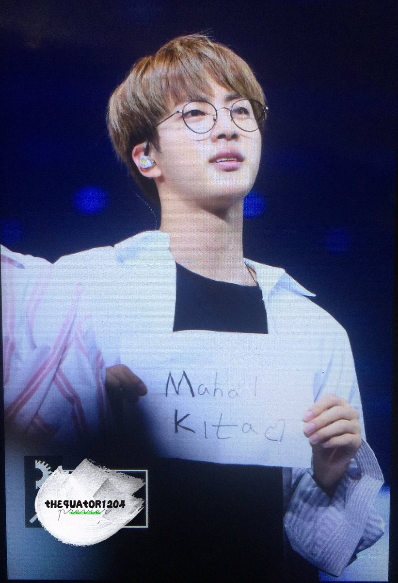 thequator1204's tweet photo. 170507 The Wings Tour in Manila #김석진 #진 #석진 #JIN #BTS #방탄소년단 @BTS_twt https://t.co/kxURIrd6ET