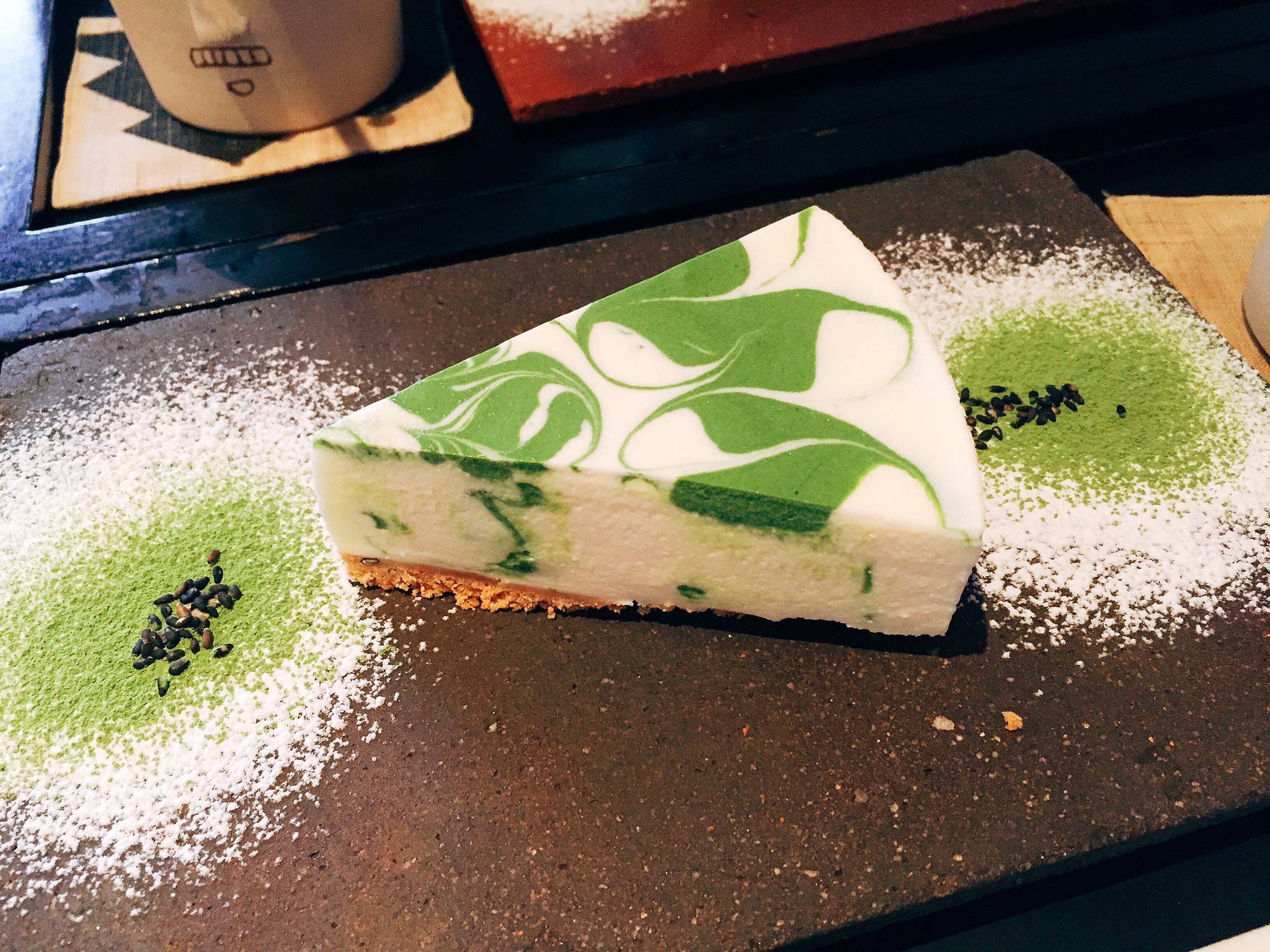 Tic Kyoto 京都おすすめスイーツ 清水寺付近にある 天 の抹茶チーズケーキ レアチーズにおしゃれなマーブル模様の 抹茶が可愛らしいく とっても美味しいチーズケーキです 京都カフェ 天 Ten 清水寺 抹茶 チーズケーキ T Co Ogxlgefpyp