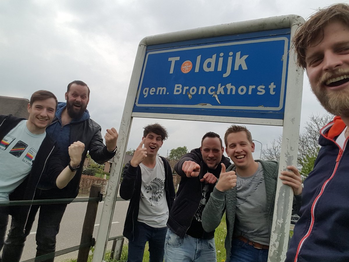 Vandaag #Trekkertrek #Toldijk 2017! Vanaf 17.00 uur full pull in de feesttent! #premium