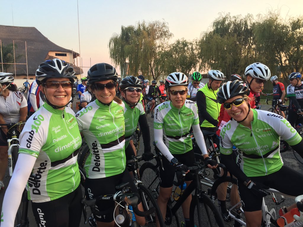 #Team <a href="/Club100_SA/">Club100</a> <a href="/CustomzdCycling/">Customized Cycling</a> @DiDataSport <a href="/Qhubeka/">Qhubeka Charity</a> at the Start of #Emerald #CycleChallenge <a href="/Cycle_Events/">Cycle Events</a> Testing the Team @CSAWomen