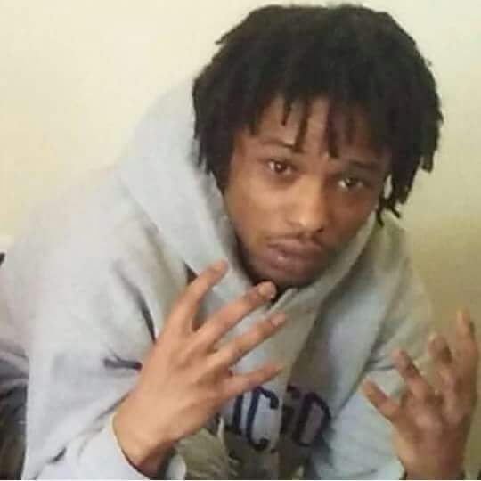 LilE2x's tweet photo. Yea Mike we finna T'up today💯the whole east side finna be playing yo shit ku💉i miss u big cuz today make ah year the shit #solid400 https://t.co/DMaJayR98C