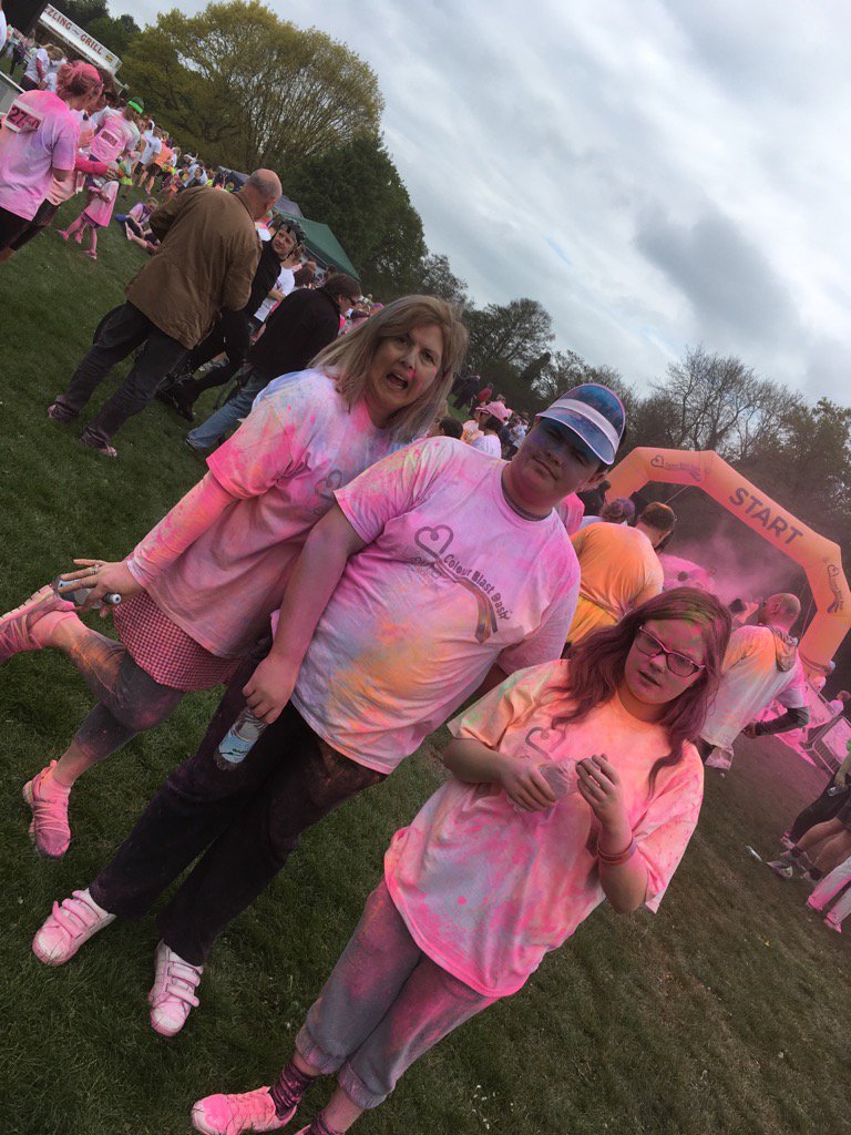 gillianrudkin's tweet photo. The things you do for charity!!!#@orca01 @DylanRudkin #colourblastdash https://t.co/CdwRn1OJW3