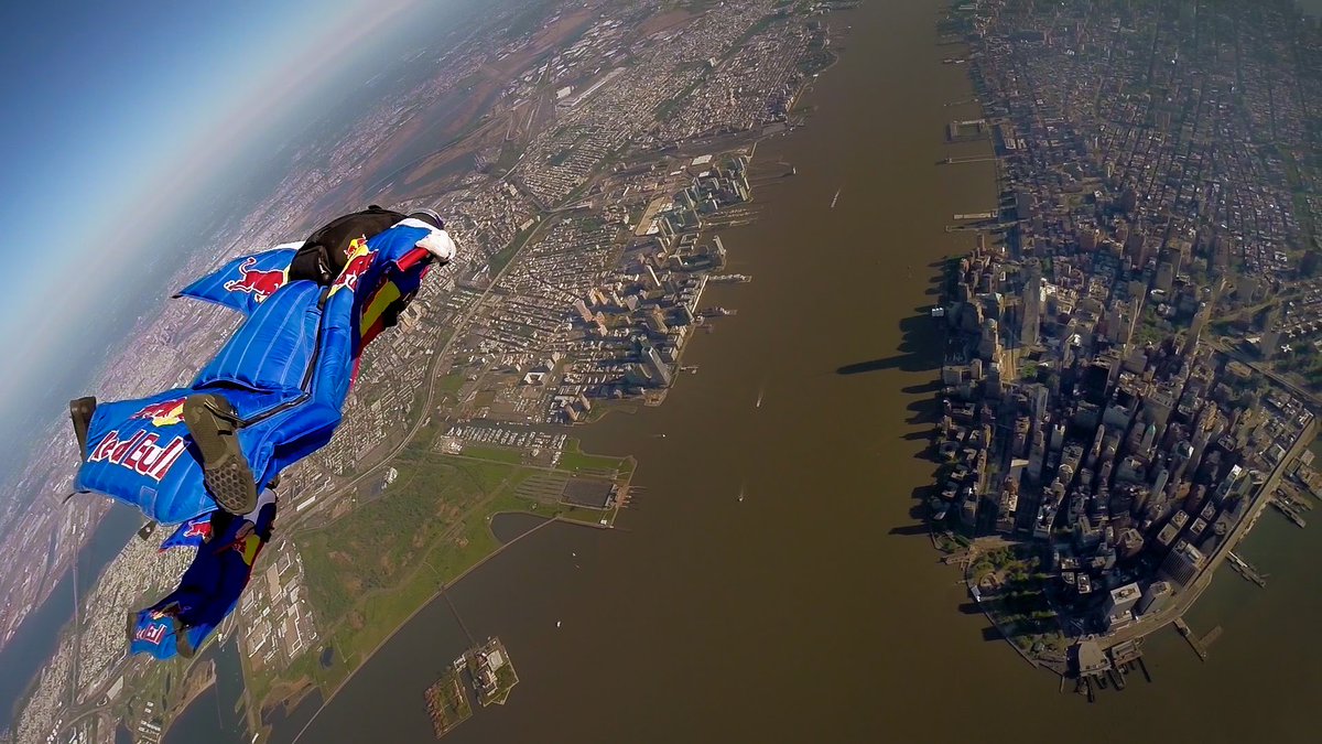 SickStreams's tweet photo. #GoPro: Wingsuits Over The Big Apple - #HDCamera #Hero2 #Hero3 #Hero3Plus #HeroCamera #HumanFlight - https://t.co/yCv5NsiMPs https://t.co/iPgKUV2U8D
