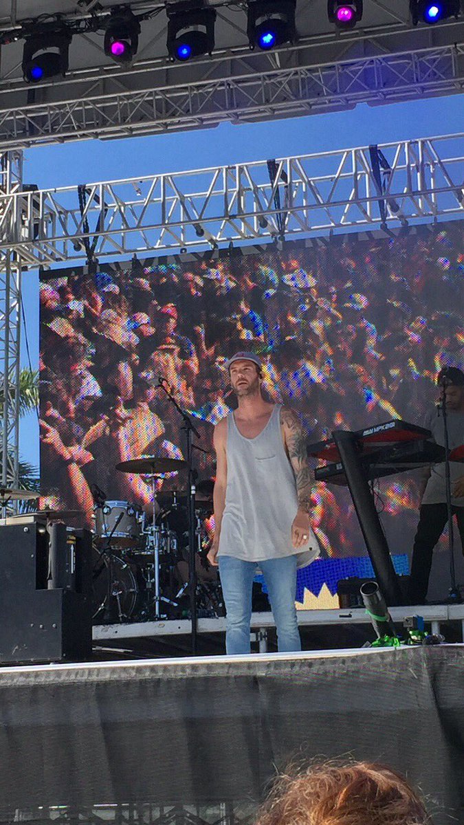 jecoyo's tweet photo. @dirtyheads thank you for making music. https://t.co/kbTGnsGv4D