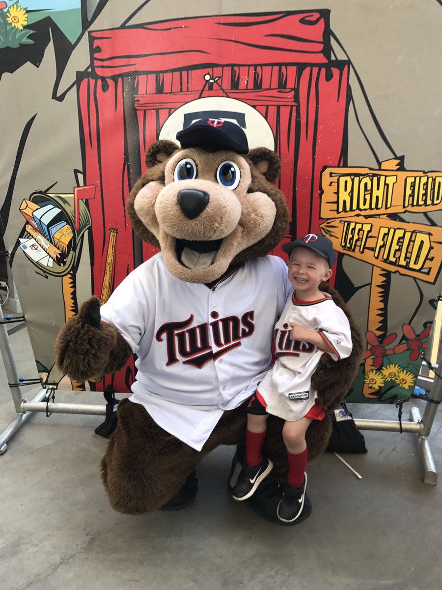melsmieja's tweet photo. #TwinsPics https://t.co/fH12Qy6zsb