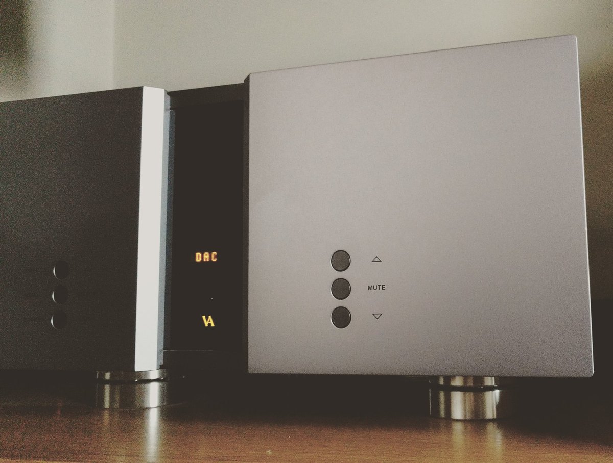 AudioTherapy_UK's tweet image. The mighty Vitus RI-100 with Stillpoint Ultra 5&apos;s fitted underneath #vitusaudio #stillpoints #audiophile #audio #hifiporn #sublime