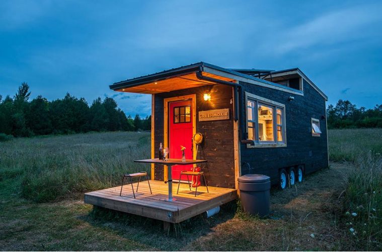 uncon_human's tweet photo. This couple are living it large in this Tiny House. From @EcophilesMag 
https://t.co/Z9inznzQNG

#TinyHouse #UnconventionalHuman https://t.co/GyuM7yCIvW